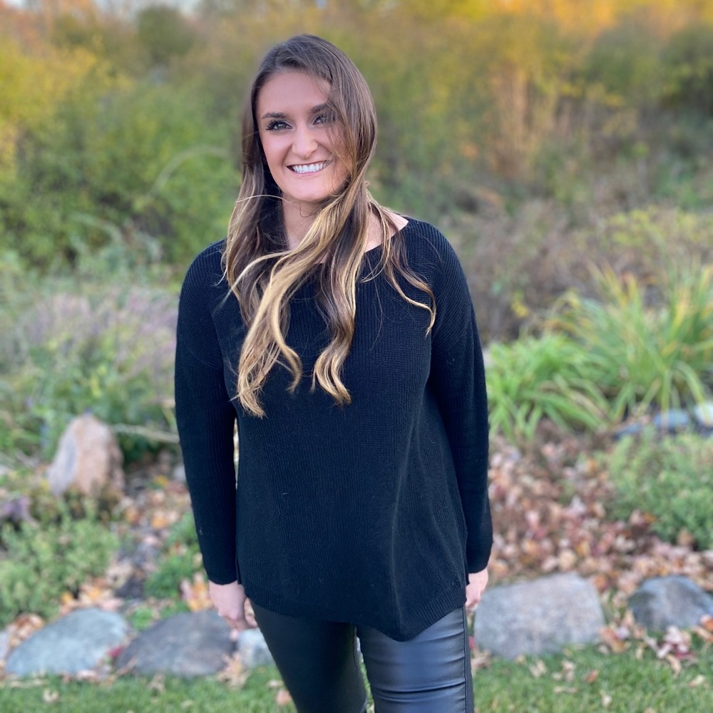 Meet your Posher, Caitlin